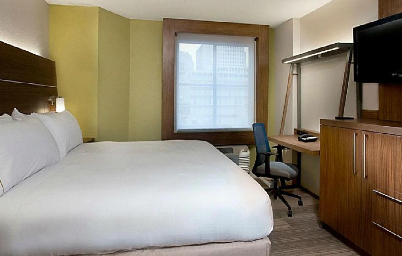 Hotel Express Downtown By Ihg 3*