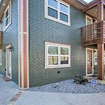 Walk To City Park: Contemporary Nola Home