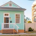 Near The Quarter 2020 Renovated Nola Classic