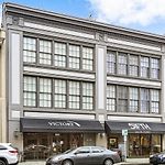 City View Condo With Private Rooftop