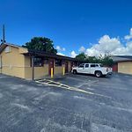 Royal Palms Motel & Rv Park