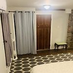 Vintage Uptown Hidden Gem, Walk To Everything New Renovation!