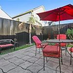Historic Cottage 3 Mins To The French Qtr. Sleeps 12