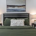 Vibrant Blue Luxury Apartment 2316