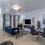 Vibrant Blue Luxury Apartment 2316