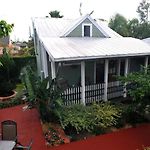 Five Continents Bed And Breakfast