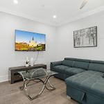 New 3-Bed Luxury House