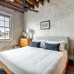 Ironworks Building - 2 Bedroom 2 Bath, 4 Bedroom 4 Bath