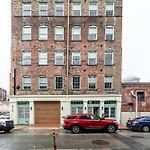 Ironworks Building - 2 Bedroom 2 Bath, 4 Bedroom 4 Bath