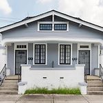 Shotgun Craftman House With Private Patio