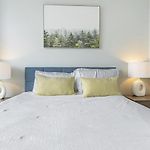 Landing Modern Apartment With Amazing Amenities