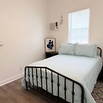 Charming 2Br! Close To Fq & Bourbon St.