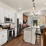 Garden District 3Bd 2Ba Parking Stylish & Unique