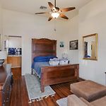 Cute Quiet Mid-City Studio - Central Location