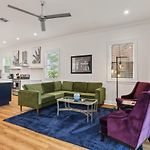 Luxury New 3Bd Home With Parking And Private Yard