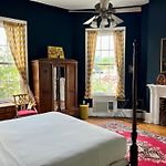 Creole Gardens Guesthouse And Inn