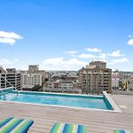 Spacious Modern Condos Near French Quarter