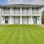 Chic New Orleans Abode: 1 Mi To Lake Pontchartrain