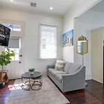 Fabulous Cottages With City Views