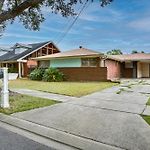 Easy Access To Us-90 & Near Dtwn: New Orleans Home