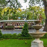 Grand Victorian Bed & Breakfast