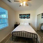 3-Bedroom Accommodation Close To The French Quarter