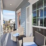 Exceptional Up-Class Living Near Superdome