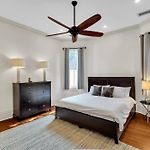 Bright Home W Chef\'S Kitchen Near Mardi Gras R