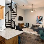 Dumaine Carriage House Old