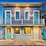 3 Bedroom Private First Floor Apartment In Marigny Sleeps 6 Walk To Frenchmen & Bourbon & French Quarter