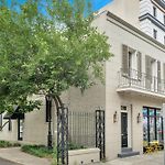 Chic Getaway Across From French Quarter