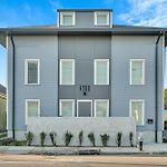 New Orleans Bywater Apartments At 4200 St Claude Avenue