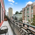 New Orleans Luxury Rentals - The Rex