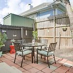 Visit Tulane & Loyola: Walkable Paradise In Nola!