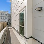 Stunning Condos Close To French Quarter