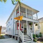 Fenced Yard & Chef\'S Kitchen Near French Quarter