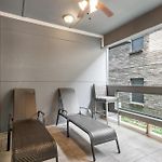 Spacious And Fully Furnished Condo Near St. Charles