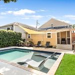 4Br Luxury Uptown Retreat W Private Heated Pool