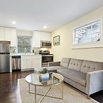 Cute 1Bed 1Bath 4 Blocks From French Q And Steps To Jazz & Music Venues