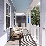 Fenced Yard & Chef\'S Kitchen Near French Quarter
