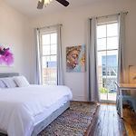 Historic 3 Bedroom 4Blocks From Famous St Charles Ave Mardi Gras Parade Route, Steps To Jazz Venues And Restaurants