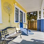 Chic Uptown Nola Home W/ Free Parking
