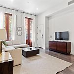 Group-Friendly Nola Suite Near Bourbon