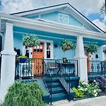 Charming Creole Cottage Near French Quarter