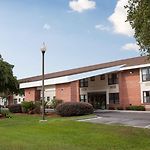 Federal City Inn & Suites