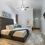 Hosteeva Modern Condo Near Magazine St & Close To Fq