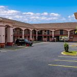 Relax Inn & Suites
