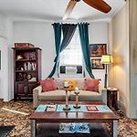 Historic 2Br W Fire Pit, Bbq & Backyard