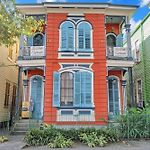 Peaceful Retreat W Balcony Near French Quarter