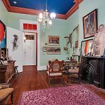 Antique Suite W Garden Views On Esplanade